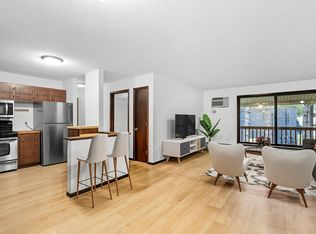 3912 Foss Rd APT 206, Minneapolis, MN 55421