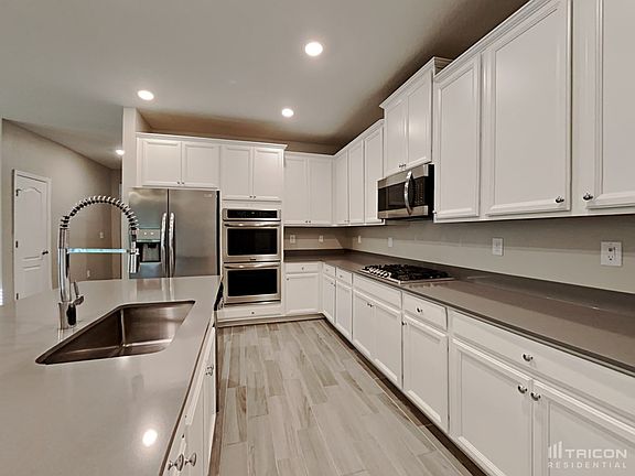 5th image of 127 Glorieta Dr