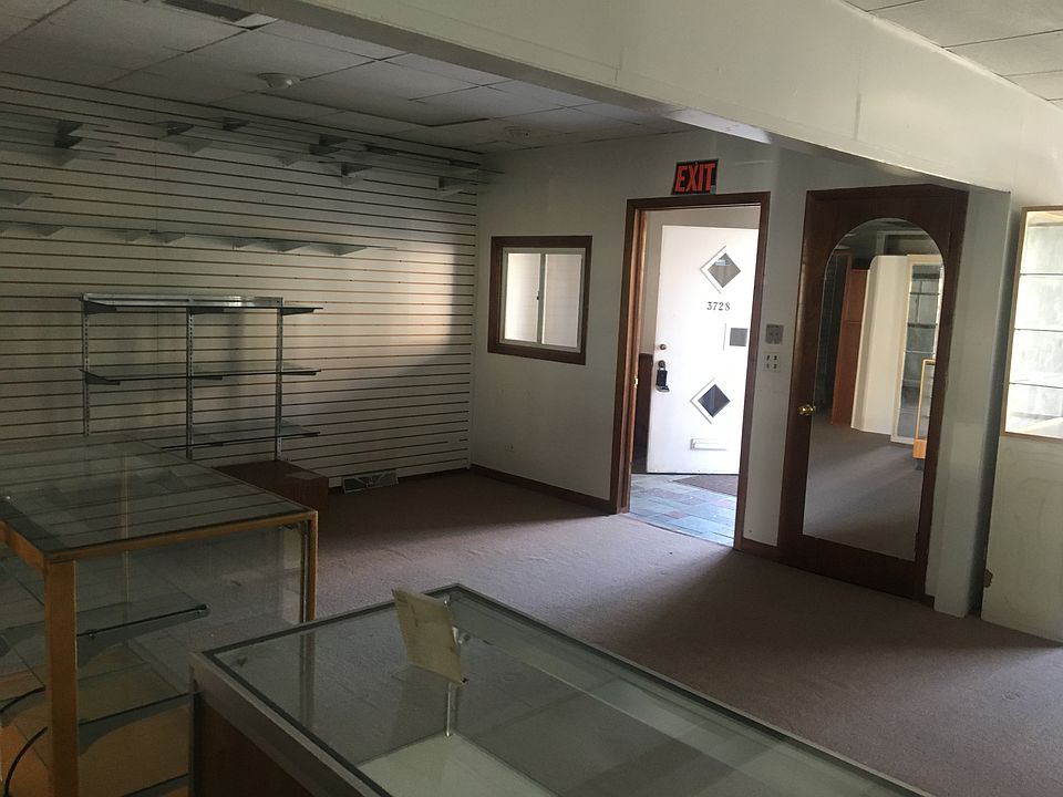 1st image of 3728 Prairie Ave #Storefront