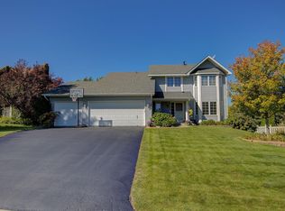 2002 Pheasant Run St, Shakopee, MN 55379