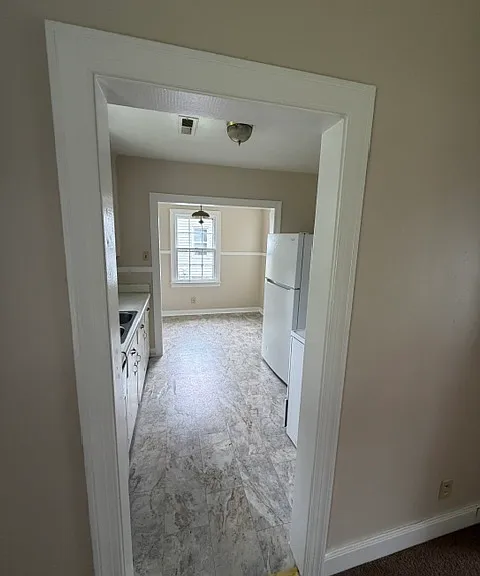5010 Vayo Ave — Photo 4