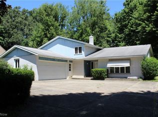 159 Lucy Ln, Northfield, OH 44067