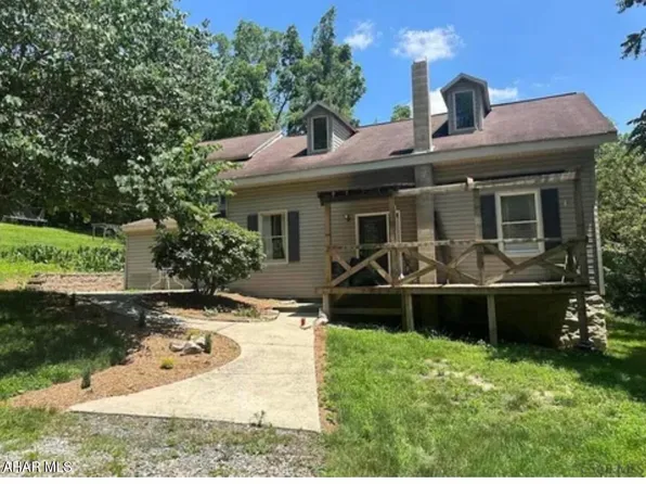 108 Hill St, Six Mile Run, PA 16679