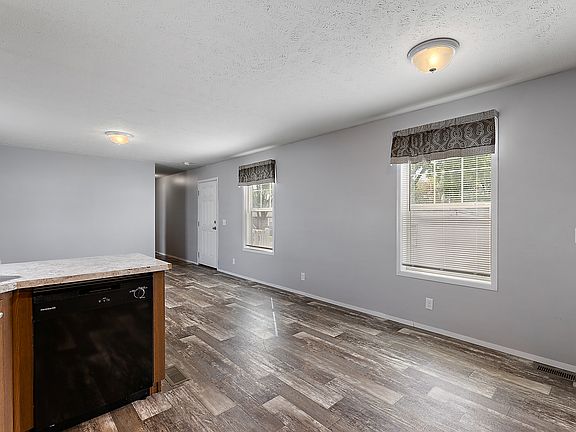5th image of 47 Bluebird Hill Dr #46