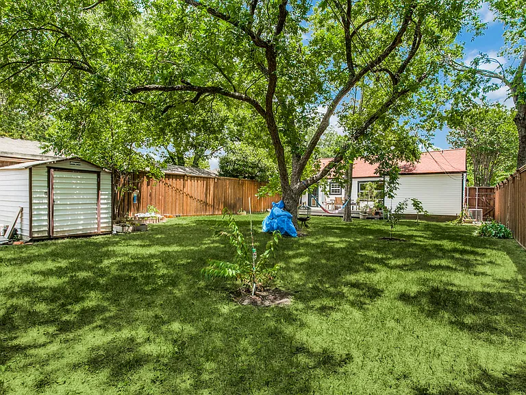 8619 Angora St — Photo 23