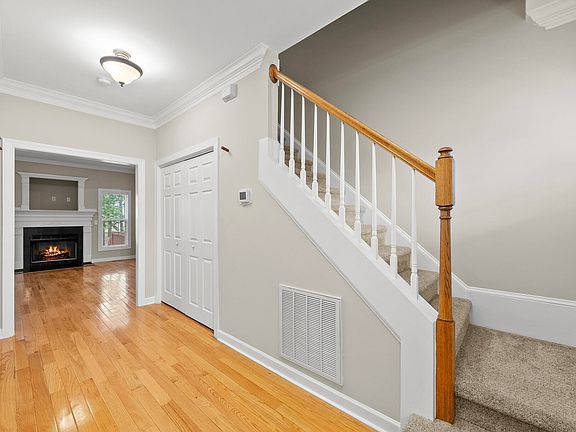 5th image of 208 Grand Springs Ct