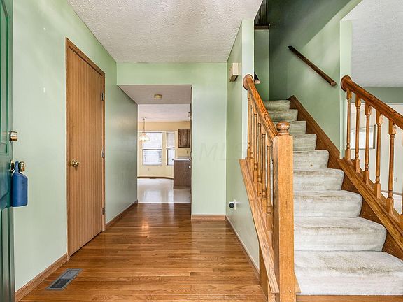 2nd image of 954 Linkfield Dr