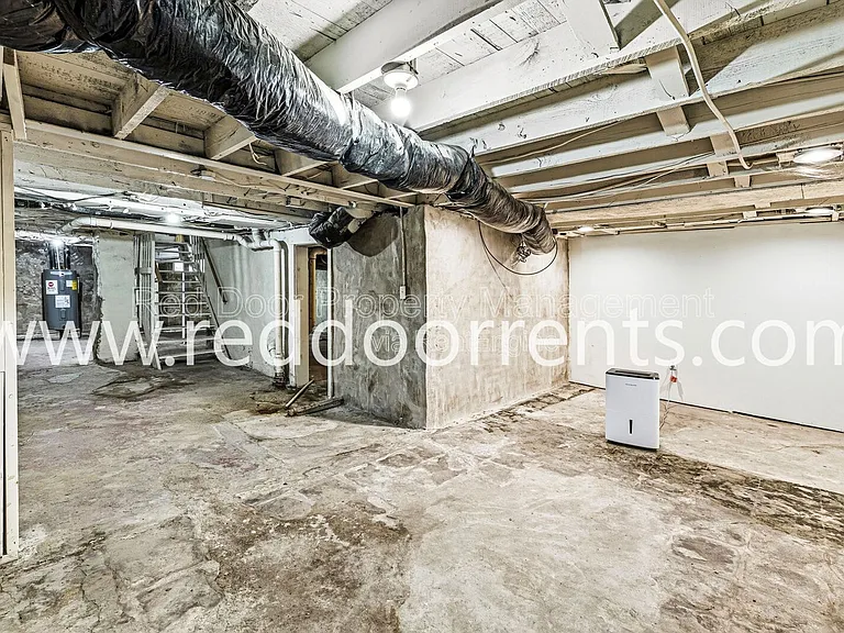 3146 Broadway St — Photo 27