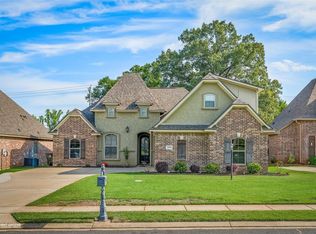 1008 Green Wood Cir, Haughton, LA 71037