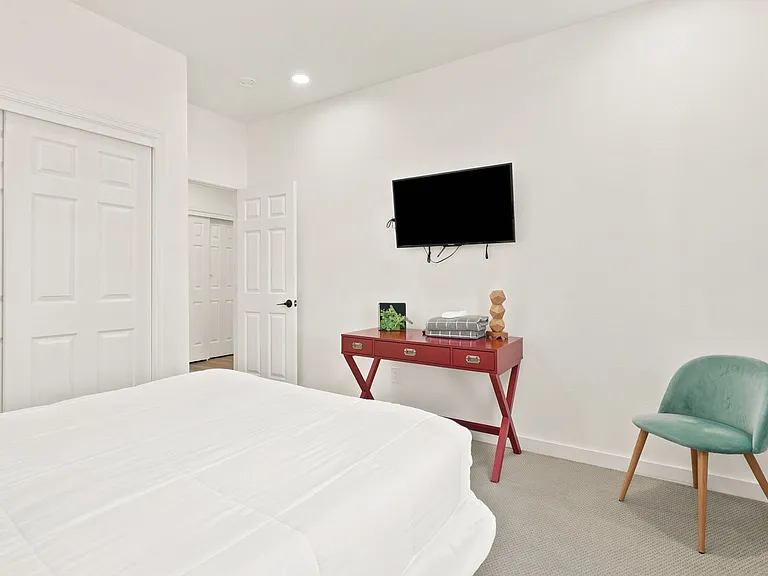 11505 Equinox Ave — Photo 16