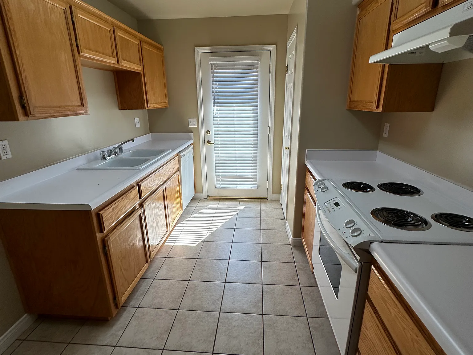 1 bed, 732 sqft, $1,495 — Photo 4
