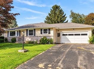 75 Astronaut Dr, Rochester, NY 14609