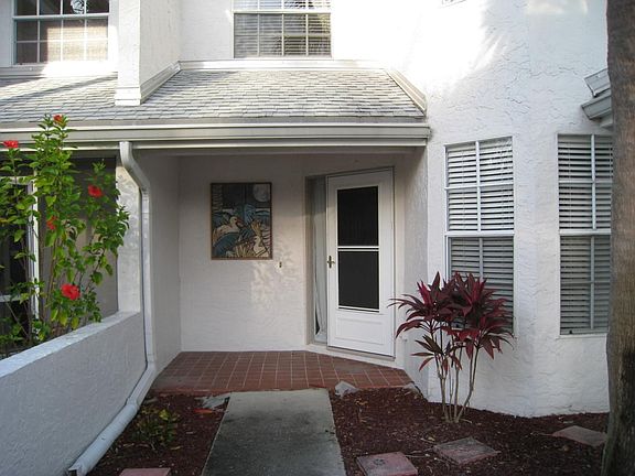 3rd image of 1964 Plantation Blvd