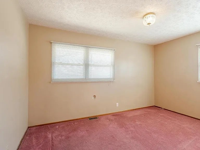 1931 Dalehaven Dr — Photo 10