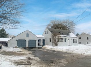 25 Carson St, Auburn, ME 04210