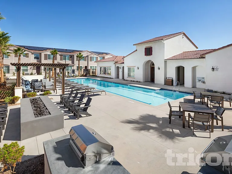 24680 Saber Ct — Photo 16