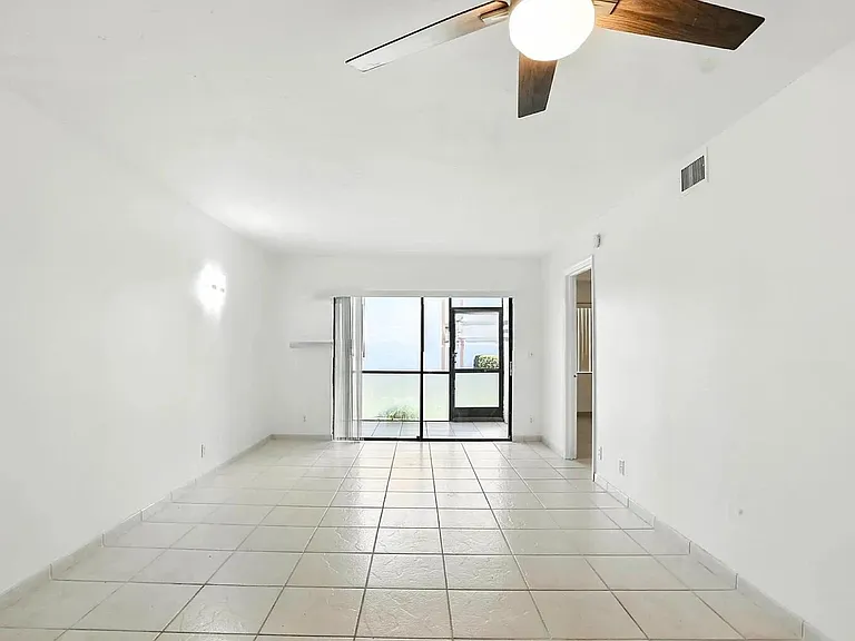 3050 Norwood Pl #N112 — Photo 12