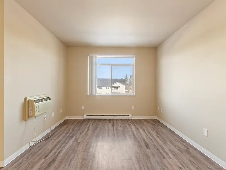 Ashton Apartments — Photo 57