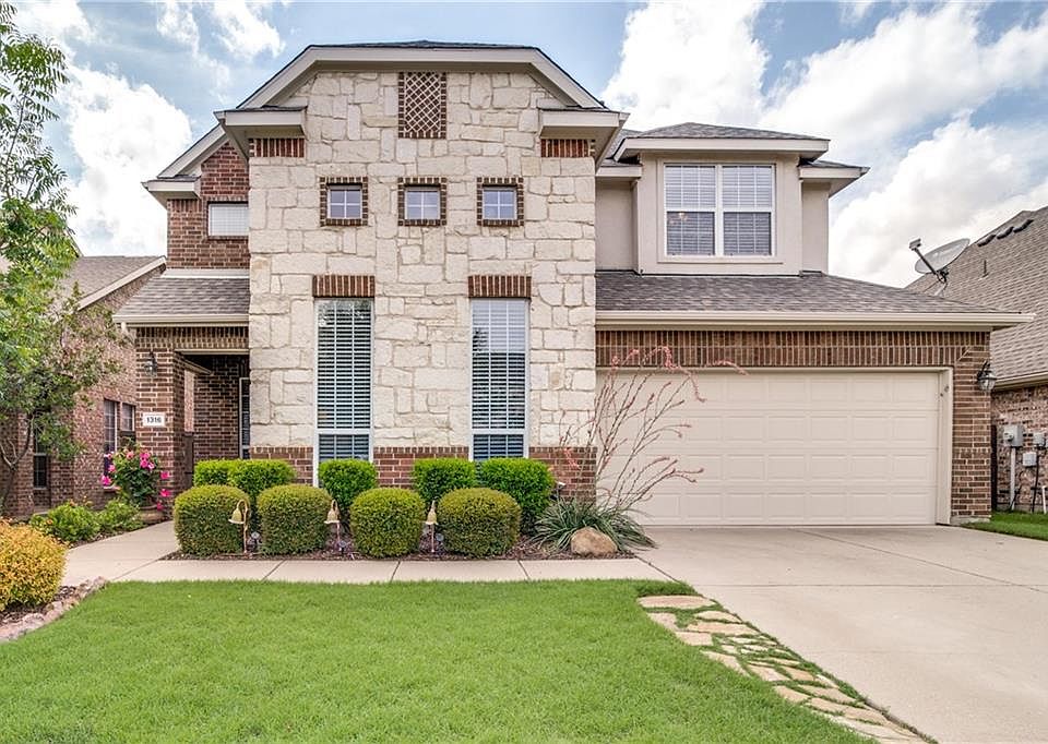 1st image of 1316 Somerset Dr
