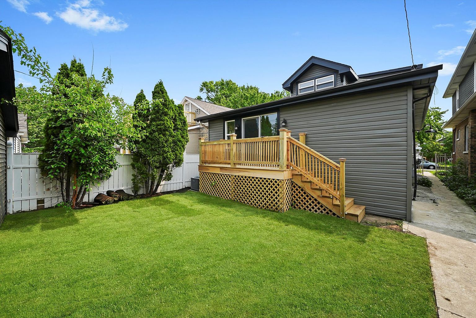 Property in a prime location with modern interiors