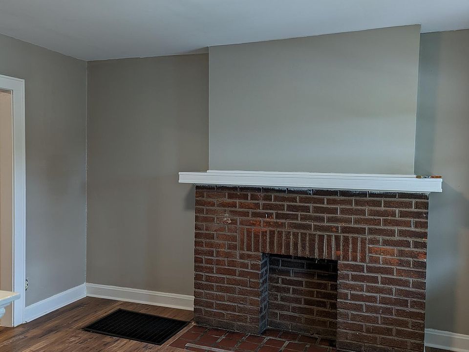 Living Room Mantle and LVP floor