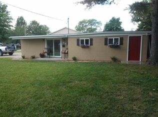 305 S Main St, Fort Branch, IN 47648