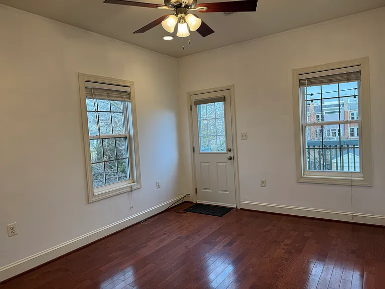 611 Quincy St NW #4 — Photo 41