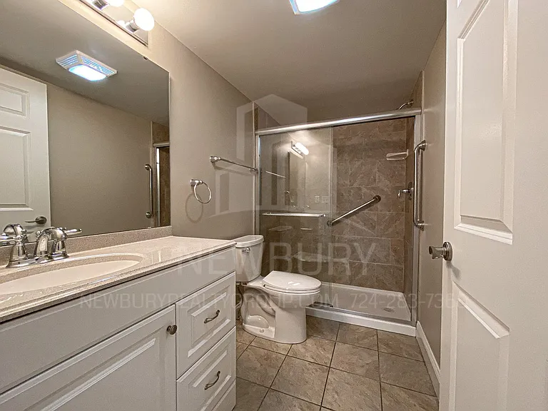 530 N Main Street - The Townhouse. — Photo 46