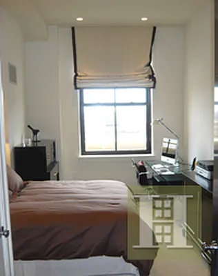 Rented by Halstead Real Estate | media 10