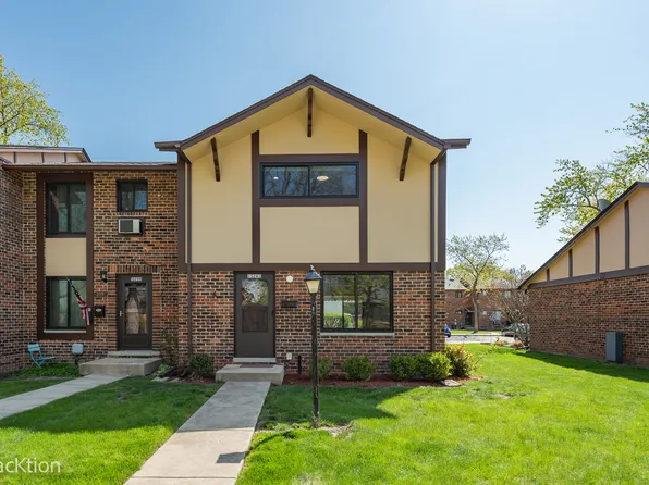 1S261 Dillon Ln, Villa Park, IL 60181