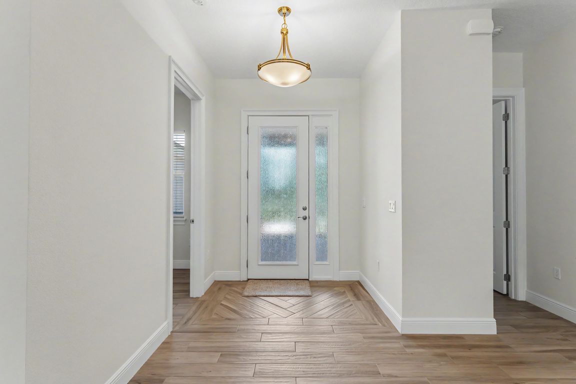 5701 CRESTVIEW DRIVE, Lady Lake, FL 32159 | MLS #P4939293 | Zillow
