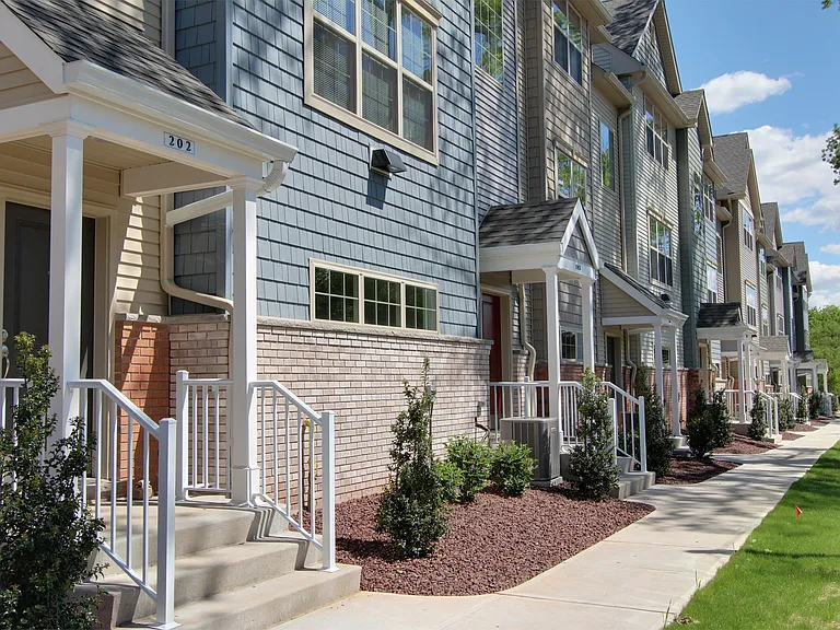 Gramercy Townhomes - 205 — Photo 35