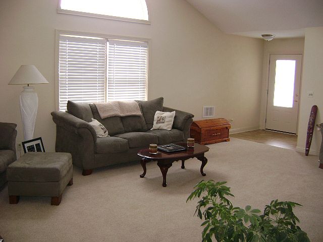 2nd image of 759 Willowridge Dr