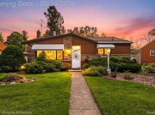 19726 Ingram St, Livonia, MI 48152
