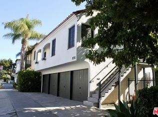 8216 Willoughby Ave, Los Angeles, CA 90046