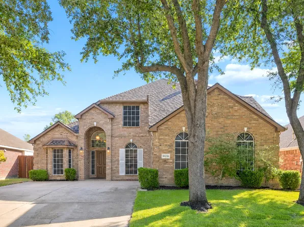 10218 Saint Georges Dr, Rowlett, TX 75089