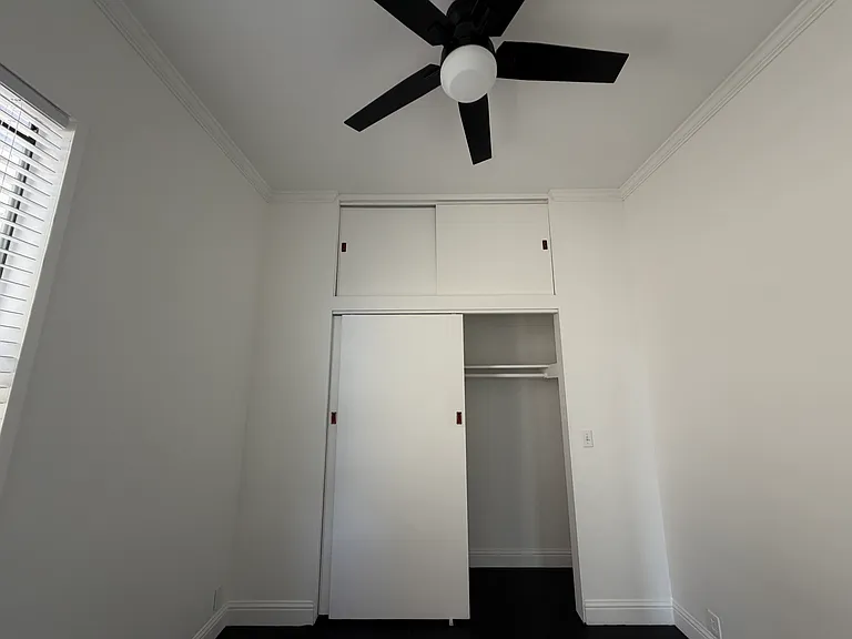614 Jackson St — Photo 15