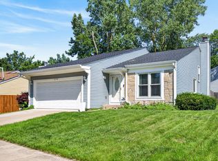 2770 Stoneybrook Ln, Aurora, IL 60502