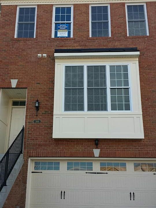 Barclay Berkshire Exterior (Front)