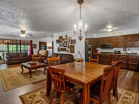 5th image of 313 Kingswood Blvd