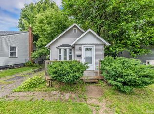 2814 Crooks Rd, Royal Oak, MI 48073