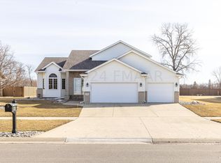1722 E Rose Creek Pkwy S, Fargo, ND 58104