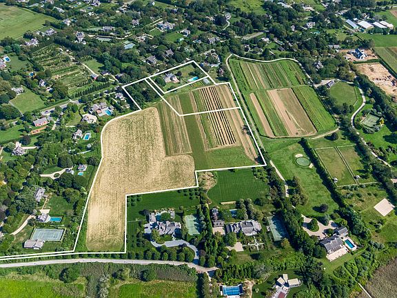3rd image of 500 Sagaponack Rd