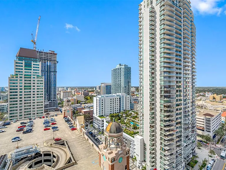 1 Beach Dr SE #2211 — Photo 21