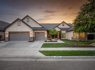 1724 N Cherry Ln, Clovis, CA 93619