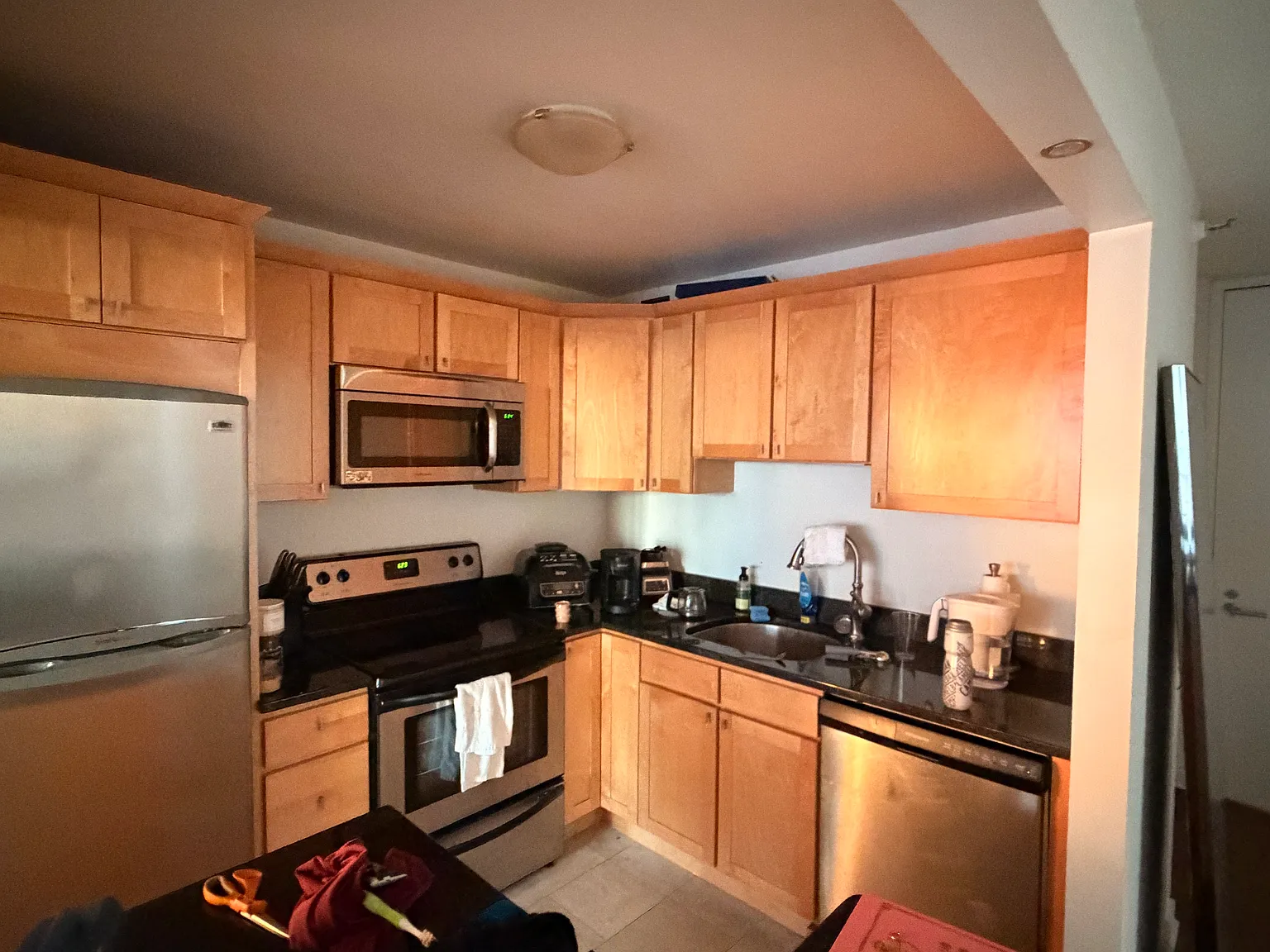 3660 N Lakeshore Dr — Photo 4