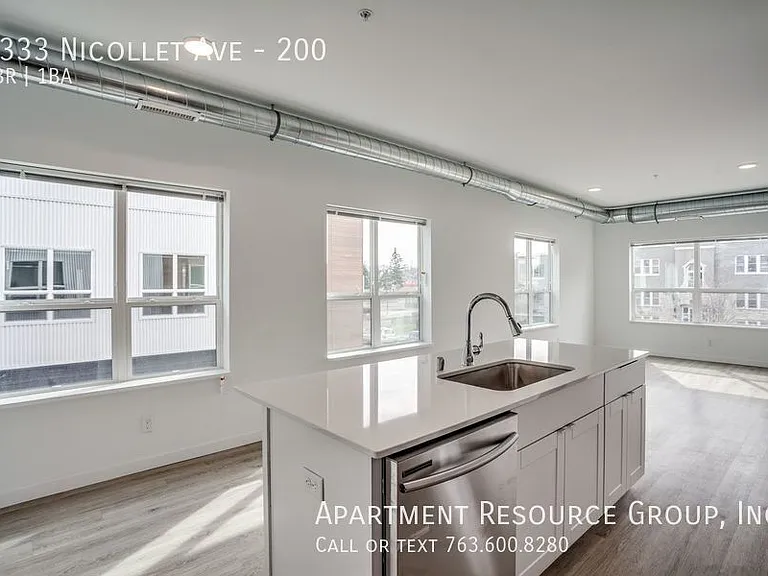 3333 Nicollet Ave S #200 — Photo 16