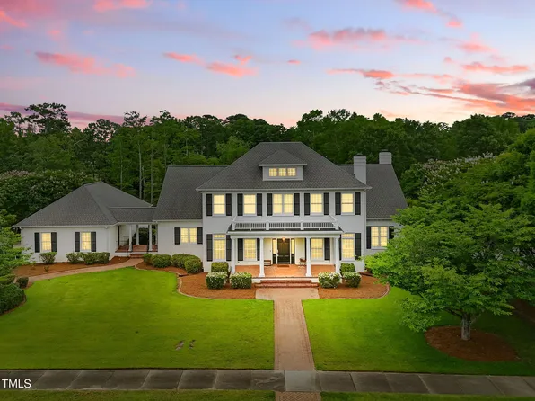1093 N Lakeside Dr, Smithfield, NC 27577