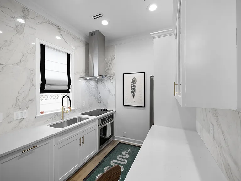 935 Hawthorne Bridge Ct — Photo 13