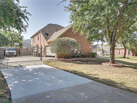 3rd image of 708 Coal Creek Dr